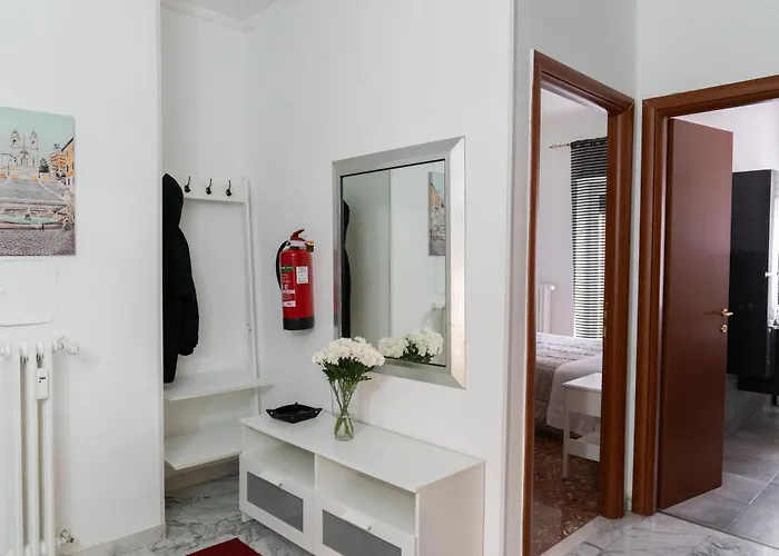 Whole Near Main Subway Appartement *